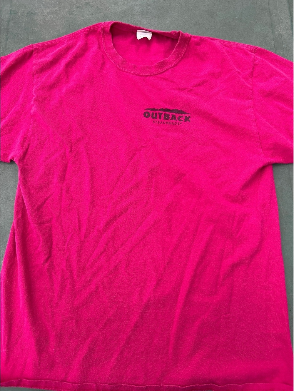 Outback Steakhouse Valentine's Day Men's T-Shirt Large Pink Cotton Short Sleeve